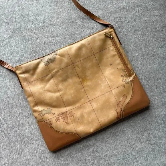 1a Classe Alviero Martini Geo Classic Crossbody Bag - Picture 10 of 12